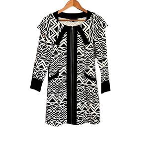 Paolo Tricot black & white pattern coat. Size small